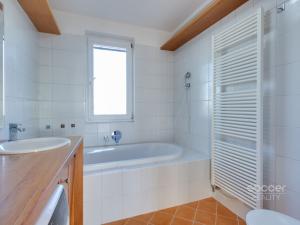 Pronájem bytu 2+kk, Praha - Prosek, Cihlářská, 65 m2