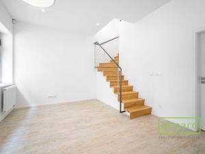 Pronájem bytu 4+kk, Praha, Pivovarská, 74 m2