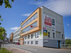 Pronájem kanceláře, Pelhřimov, Křemešnická, 1000 m2