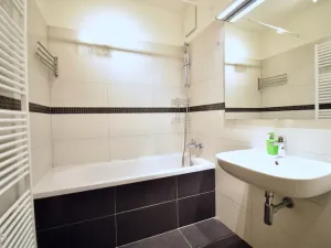 Pronájem bytu 2+kk, Brno - Líšeň, Houbalova, 61 m2