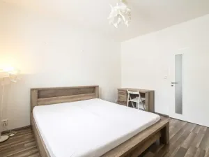 Pronájem bytu 1+1, Praha - Vokovice, Kladenská, 36 m2