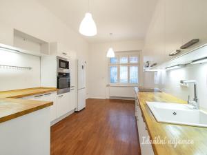 Pronájem bytu 3+kk, Praha - Holešovice, Tusarova, 74 m2