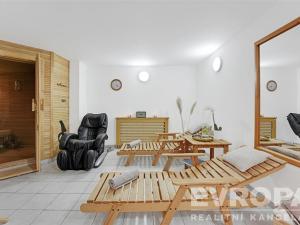 Prodej rodinného domu, Nymburk, Pístecká, 350 m2