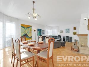 Prodej rodinného domu, Nymburk, Pístecká, 350 m2