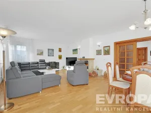 Prodej rodinného domu, Nymburk, Pístecká, 350 m2