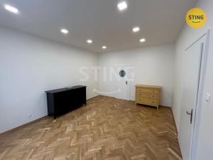 Pronájem bytu 2+1, Pardubice, Nerudova, 90 m2