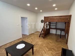 Pronájem bytu 2+1, Pardubice, Nerudova, 90 m2