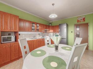 Prodej rodinného domu, Jistebník, 256 m2