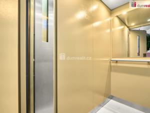 Prodej bytu 3+1, Hroznětín, Sídliště, 73 m2