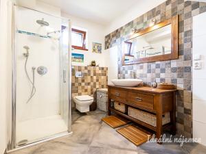 Pronájem bytu 4+kk, Měšice, Nad Babím dolem, 131 m2