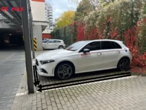 Pronájem garáže, Praha - Vysočany, Pod Harfou, 20 m2