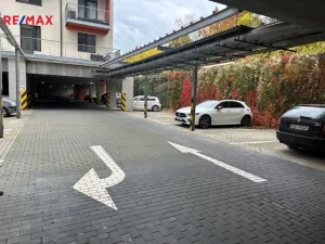 Pronájem garáže, Praha - Vysočany, Pod Harfou, 20 m2