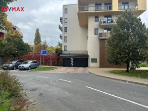 Pronájem garáže, Praha - Vysočany, Pod Harfou, 20 m2