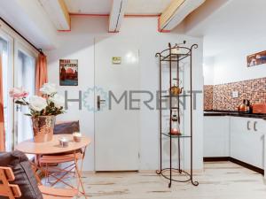 Pronájem bytu 1+1, Praha - Malá Strana, Malostranské náměstí, 31 m2