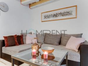 Pronájem bytu 1+1, Praha - Malá Strana, Malostranské náměstí, 31 m2