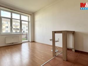 Pronájem bytu 2+kk, Milovice - Mladá, Slepá, 37 m2
