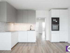 Prodej bytu 4+kk, Praha, Urbánkova, 80 m2