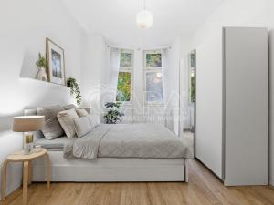 Prodej bytu 2+kk, Praha - Nusle, náměstí Generála Kutlvašra, 46 m2