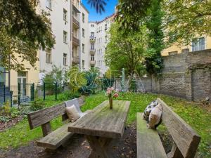 Prodej bytu 2+kk, Praha - Nusle, náměstí Generála Kutlvašra, 46 m2