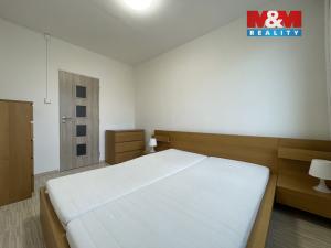 Pronájem bytu 2+kk, Praha - Braník, Novodvorská, 40 m2