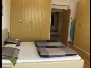 Pronájem bytu 2+kk, Praha - Smíchov, Podbělohorská, 62 m2
