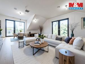 Prodej bytu 4+kk, Praha - Holyně, náměstí Pod lípou, 121 m2