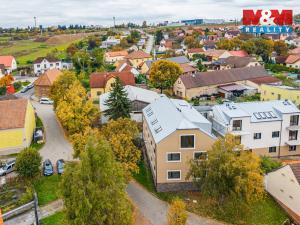 Prodej bytu 4+kk, Praha - Holyně, náměstí Pod lípou, 121 m2