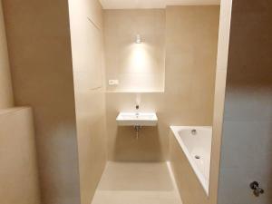 Pronájem bytu 2+kk, Praha, Šenácká, 78 m2
