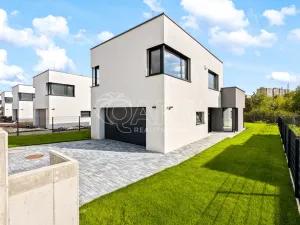 Prodej rodinného domu, Praha - Chodov, 288 m2