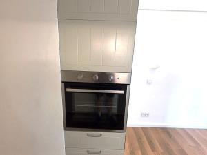 Pronájem bytu 1+kk, Praha, Nad Kajetánkou, 17 m2