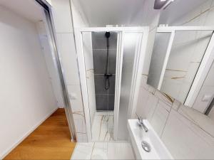 Pronájem bytu 1+kk, Praha, Nad Kajetánkou, 17 m2