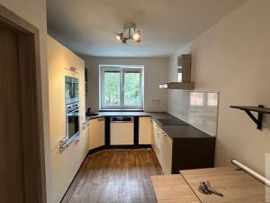 Pronájem bytu 2+1, Ústí nad Labem - Neštěmice, Sibiřská, 57 m2