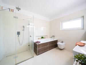 Prodej rodinného domu, Srubec, Slunečná, 230 m2