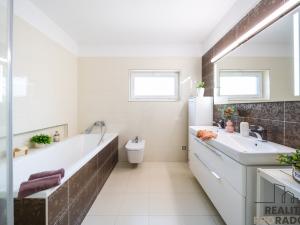 Prodej rodinného domu, Srubec, Slunečná, 230 m2