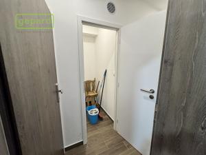 Pronájem bytu 1+kk, Karlovy Vary, Jáchymovská, 27 m2