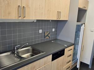 Pronájem kanceláře, Praha, Radlická, 208 m2