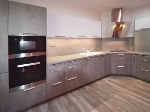 Prodej bytu 3+1, Plzeň - Severní Předměstí, Karlovarská, 82 m2