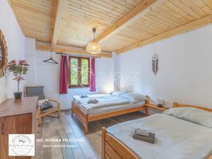 Prodej bytu 6+kk a větší, Mikulovice, Na Bukovci, 200 m2