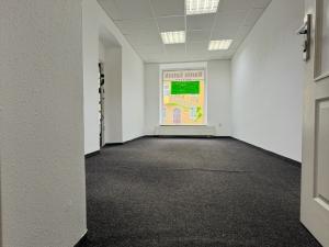 Pronájem obchodního prostoru, Plzeň, Koterovská, 70 m2