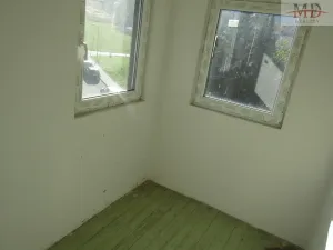 Prodej bytu 2+1, Trmice, 71 m2