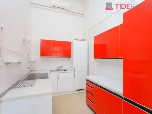 Prodej bytu 3+1, Praha, Senovážné náměstí, 95 m2