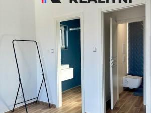 Pronájem bytu 1+kk, Žatec, Lounská, 22 m2