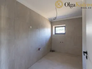 Prodej rodinného domu, Černá Hora, 99 m2