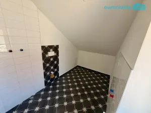 Prodej bytu 2+kk, Mariánské Lázně, Hlavní třída, 47 m2