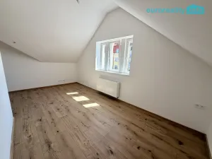 Prodej bytu 2+kk, Mariánské Lázně, Hlavní třída, 47 m2