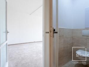 Pronájem bytu 2+1, Praha - Malešice, Počernická, 53 m2