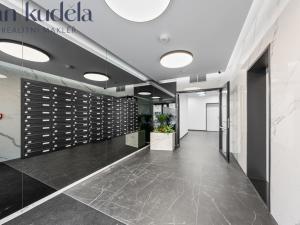 Pronájem bytu 1+kk, Brno, Komárovská, 28 m2