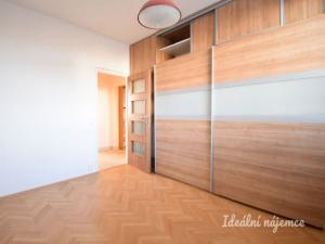 Pronájem bytu 2+1, Brno - Lesná, Loosova, 55 m2