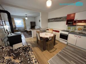Prodej rodinného domu, Strašín, 450 m2