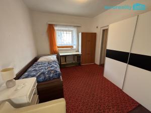 Prodej rodinného domu, Strašín, 450 m2
